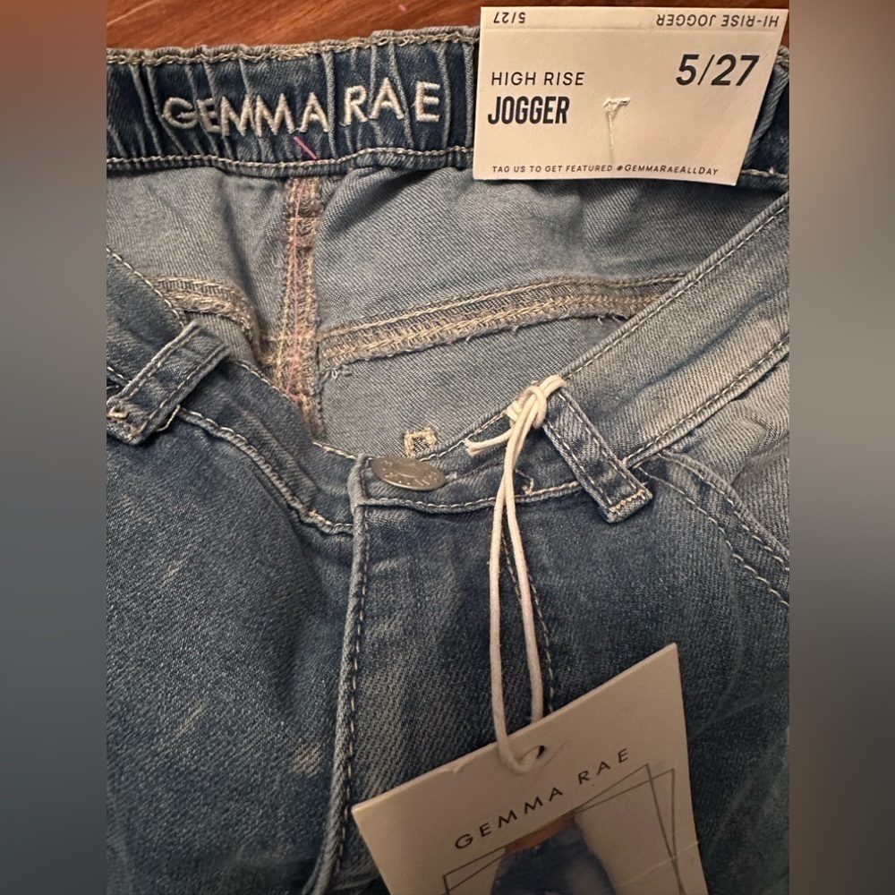 Gemma Rae jogger jeans - Picture 10 of 11